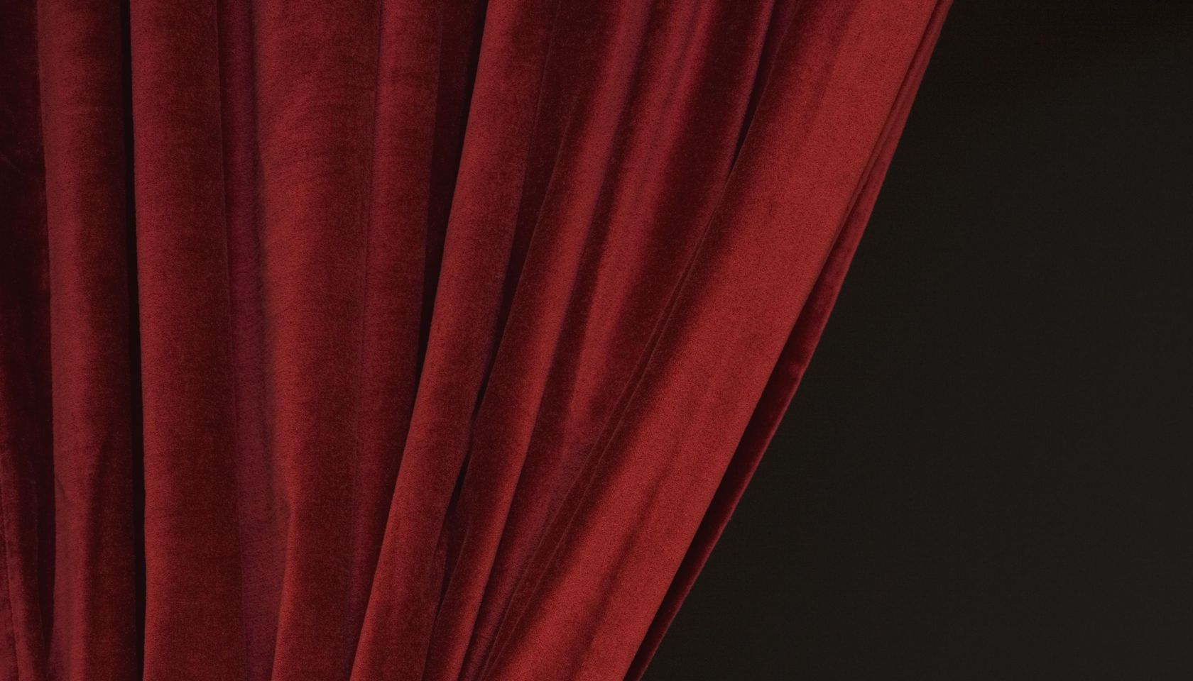 Close up of curtain and tieback