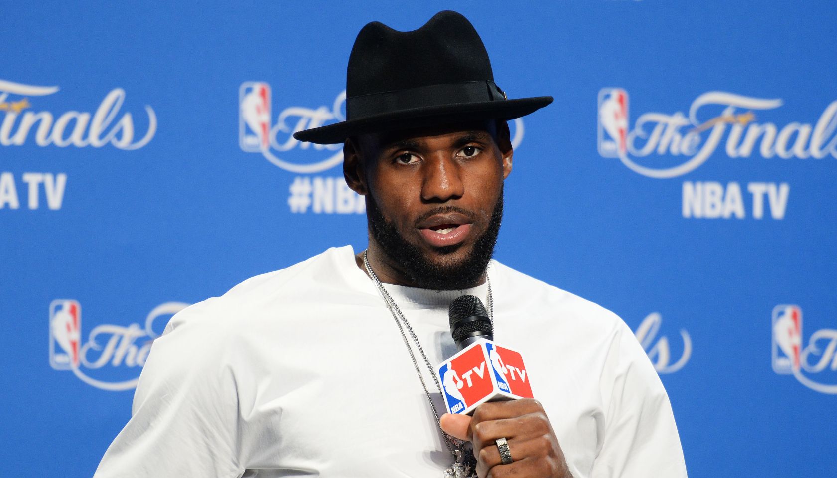 2015 NBA Finals - Game Four