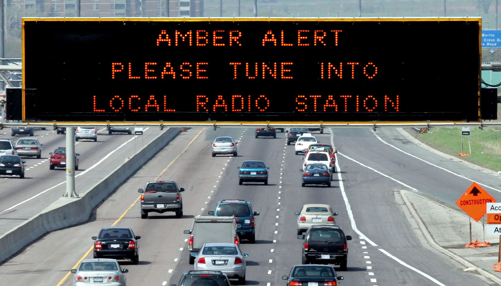 AMBER 1 / 05/14/05 -- Amber Alert is displayed on sign over westbound Highway 401 near Keele St. Pol