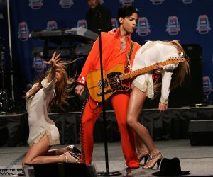 Super Bowl XLI Half-Time Press Conference Featuring Prince