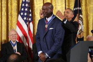 Obama Honors 21 Americans With Presidential Medal Of Freedom