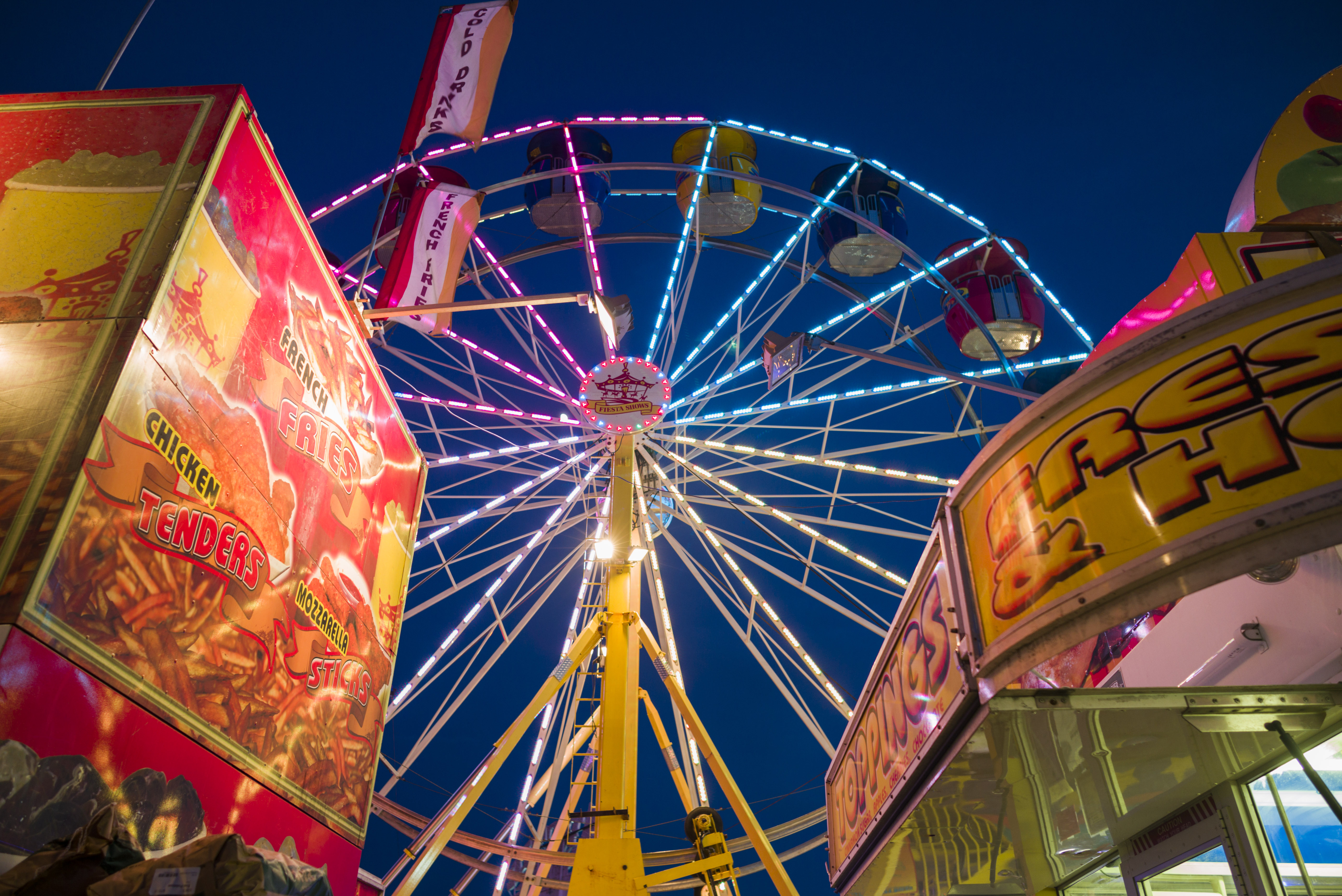 USA, Massachusetts, Cape Ann, Gloucester, Carnival rides during annual Saint Peters Fiesta