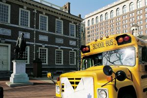 School bus. Independence Hall. Philadelphia. USA