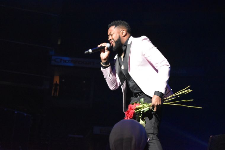 Raheem Devaughn at the One More Time Experience Columbus