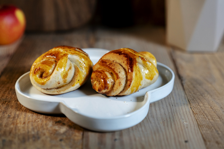 homemade bakery: Cinnamon honey rolls