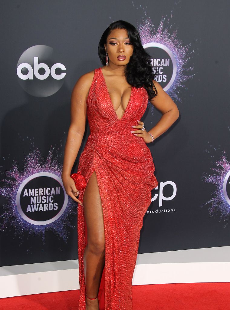 Red Carpet Rundown: Your Favorite Celebs at the 2019 American Music Awards