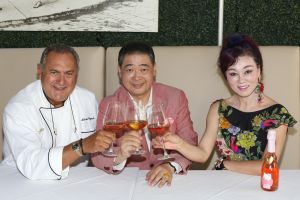 Celebrity Chef Antonio Cagnolo Introduces Chinese Italian Menu