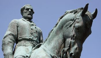 Charlottesville City Council Votes To Cover Statues Of Robert E. Lee And Stonewall Jackson