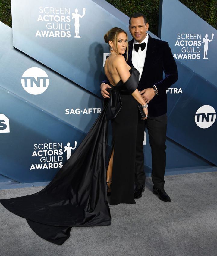 Alex Rodriguez allegedly cheated on Jennifer Jopez with a hairstylist