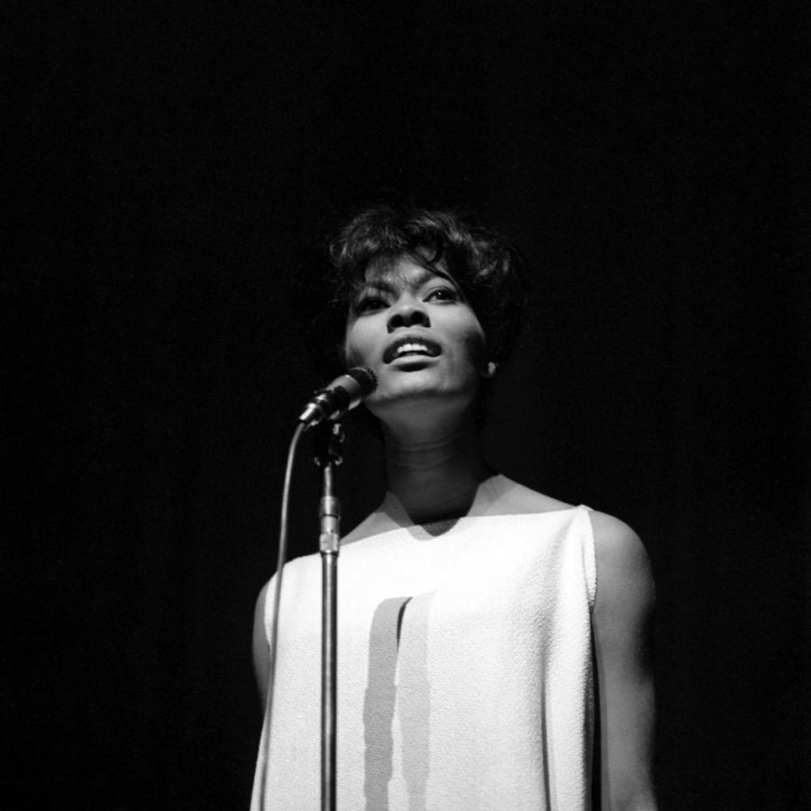 Dionne Warwick