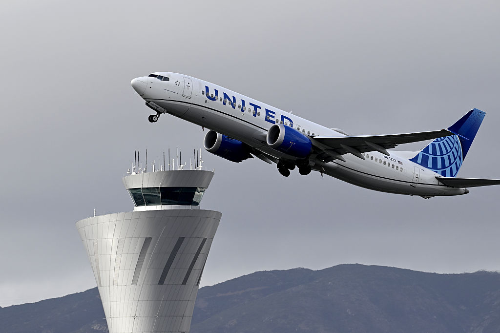 Planes at San Francisco International Airport (SFO) during rainy day