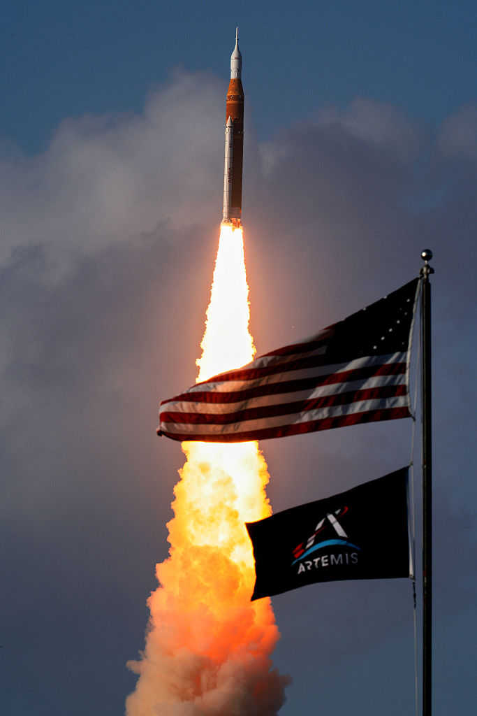 Artemis II Launches Manned Test Flight Around The Moon