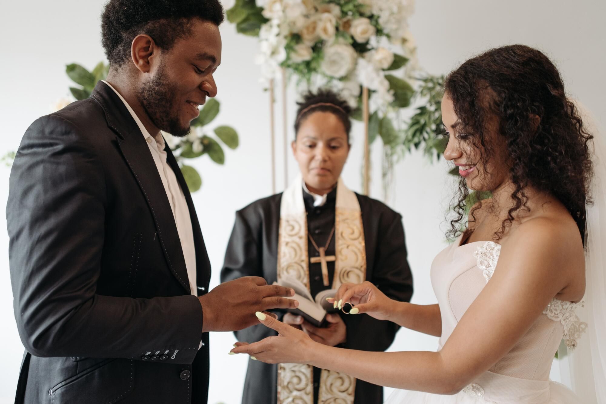 Beauty trends brides are bringing into wedding season